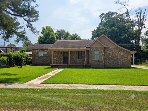 157 Charles Anzalone Ave, Independence, LA, 70443-2309 | Card Image