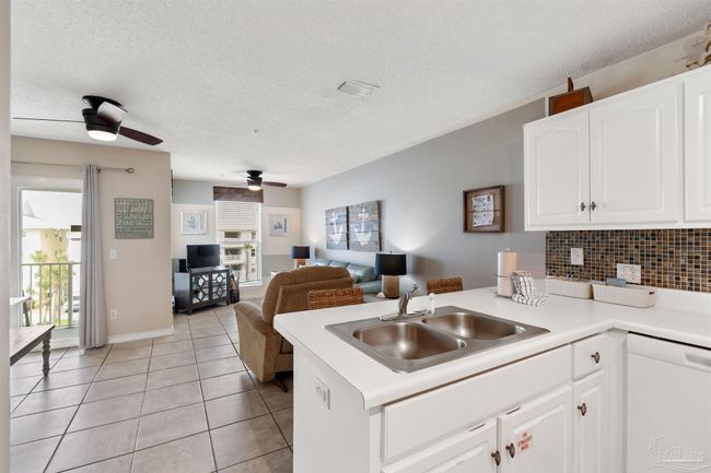 UNIT-633 - 8436 Gulf Blvd, Condo with 1 bedrooms, 2 bathrooms and null parking in Navarre FL | Image 19