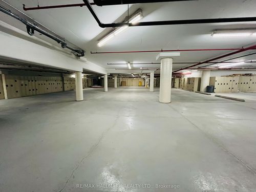 105 Gordon Baker Rd, North York, ON, M2H3P8 | Card Image