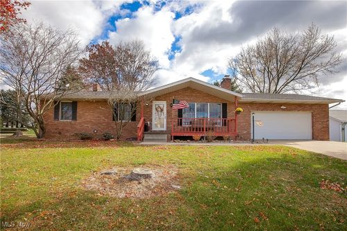 13324 Carnation Ave Nw, Hartville, OH, 44632-9626 | Card Image