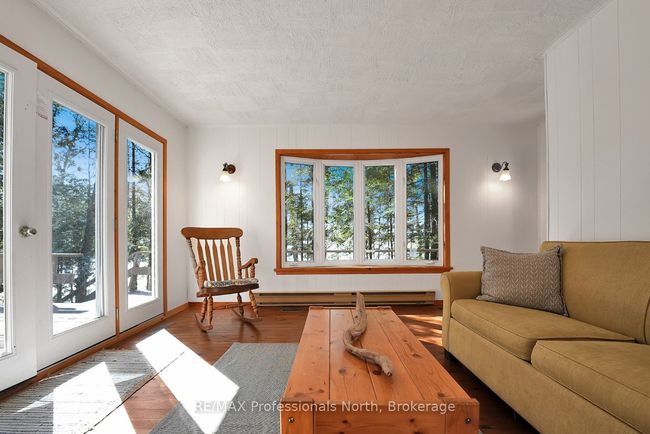 6547 Kennisis Lake Rd, House other with 3 bedrooms, 1 bathrooms and 3 parking in Haliburton ON | Image 12