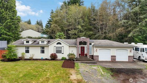 1708 S Evans St, Aberdeen, WA, 98520-5116 | Card Image