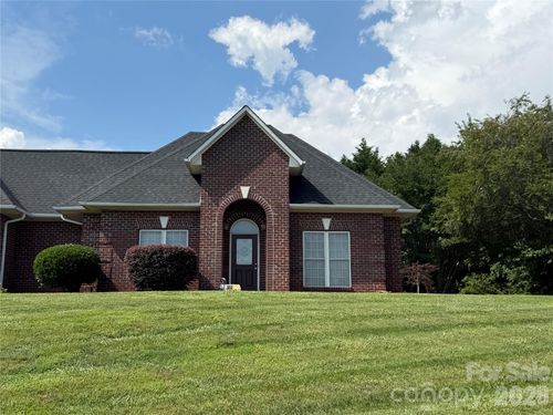 892 Trial Pl, Newton, NC, 28658-8492 | Card Image