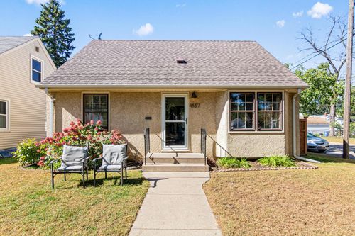 4557 Queen Ave N, Minneapolis, MN, 55412-1138 | Card Image