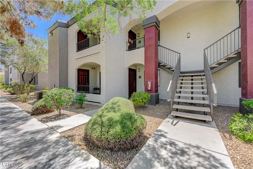 unit-1921-950 Seven Hills Dr, Henderson, NV, 89052-4308 | Card Image