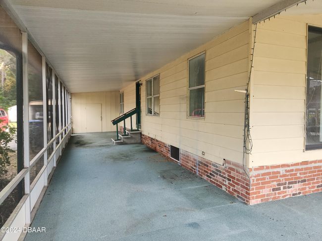 Screened Patio | Image 22