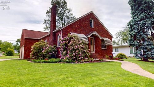 703 S Myrtle Ave, Willard, OH, 44890-1621 | Card Image