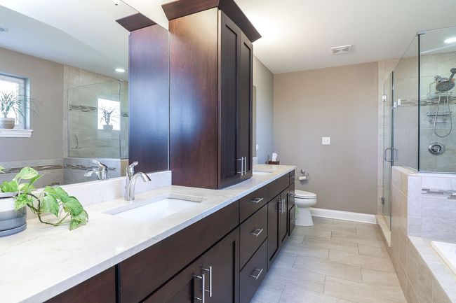 12911 Mayfair Dr, House other with 4 bedrooms, 3 bathrooms and 3 parking in Lemont IL | Image 14