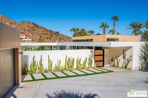 310 W Crestview Dr, Palm Springs, CA, 92264-8968 | Card Image