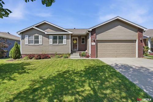 1808 Chloe Ln, Lincoln, NE, 68512-9544 | Card Image