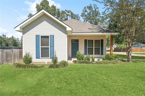 1605 Labarre St, Mandeville, LA, 70448-3942 | Card Image