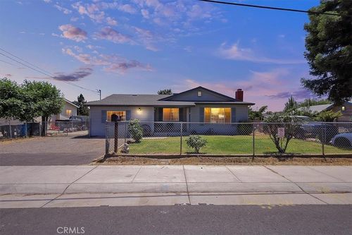 1772 11th Ave, Olivehurst, CA, 95961-4233 | Card Image