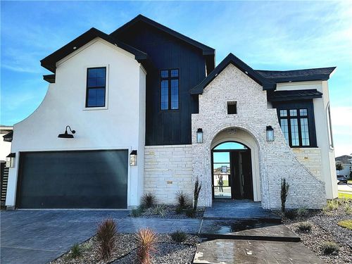 2700 E Giorgio Dr, Edinburg, TX, 78542-7273 | Card Image