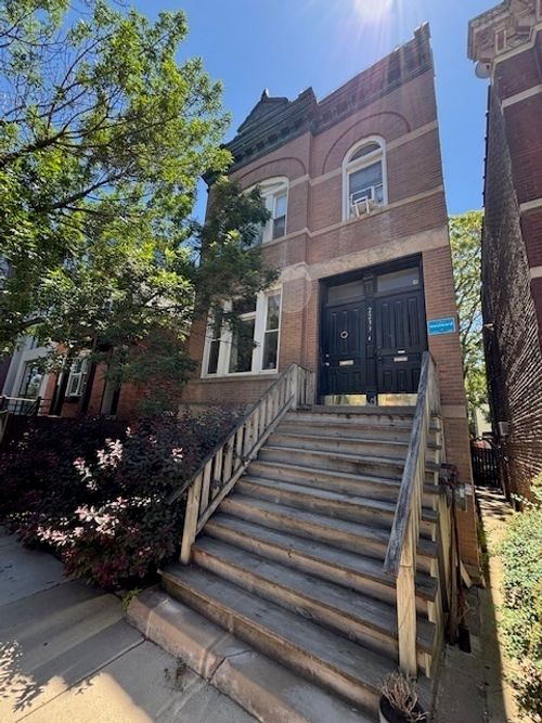 1-2233 Armitage Ave, Chicago, IL, 60647-4778 | Card Image