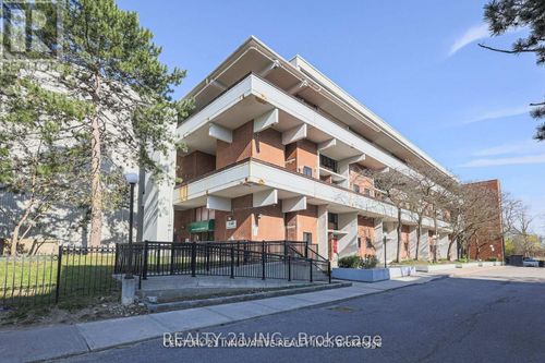 215-140 Leeward Glenway, North York, ON, M3C2Y9 | Card Image