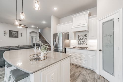 8817 White Rock Ln, Argyle, TX, 76226-2805 | Card Image