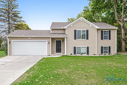 384 Douglas Dr, Liberty Center, OH, 43532-9218 | Card Image