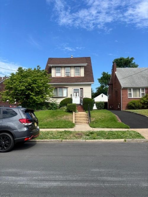 27 E Gibbons St, Linden, NJ, 07036-2931 | Card Image