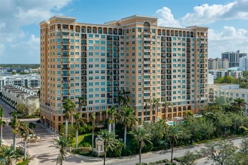 314-750 N Tamiami Trl, SARASOTA, FL, 34236-4058 | Card Image