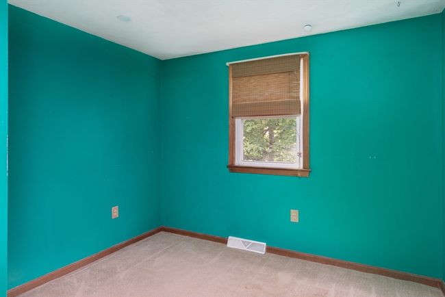7 Wintergreen Cir, House other with 5 bedrooms, 1 bathrooms and 4 parking in Methuen MA | Image 16