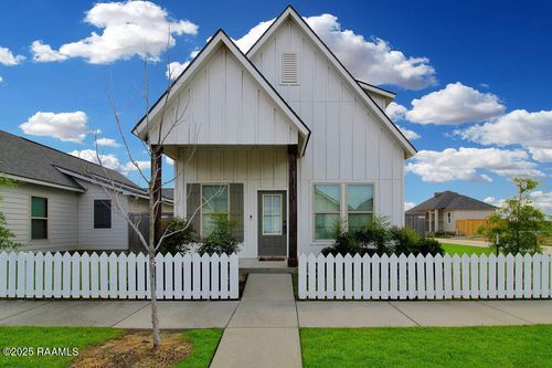 115 Sandstone Ave, Scott, LA, 70583-5374 | Card Image