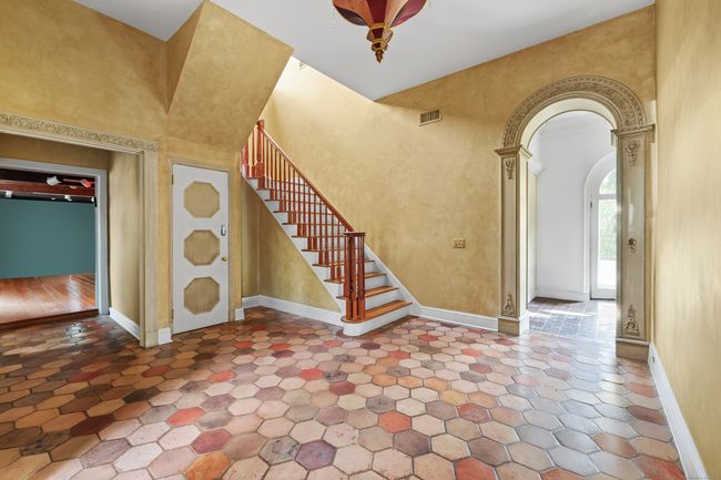 37 Green Acre Ln, House other with 7 bedrooms, 6 bathrooms and null parking in Westport CT | Image 4