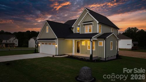 19-126 Jentri Way, Mooresville, NC, 28115-7358 | Card Image