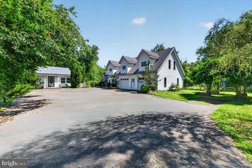 37 Broadway Road, BELLE MEAD, NJ, 08502 | Card Image