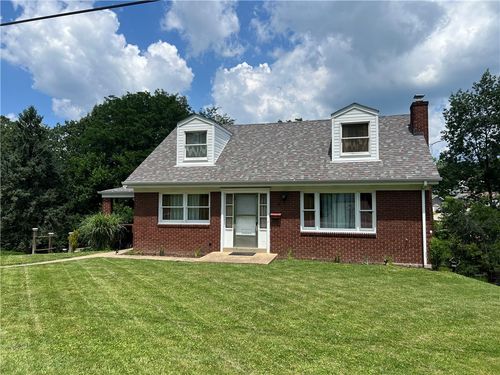 11911 North St, Irwin, PA, 15642-8309 | Card Image