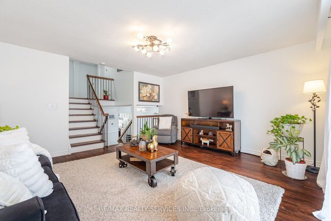 9 Pluto Dr, House attached with 4 bedrooms, 3 bathrooms and 2 parking in Brampton ON | Image 15