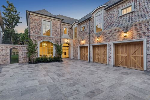 6389 Memorial Dr, Frisco, TX, 75034-7268 | Card Image