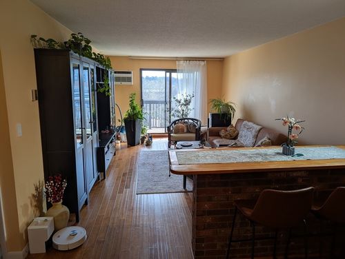 apt-62-10 Williams St, Watertown, MA, 02472-4615 | Card Image