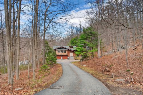 31 Deer Ridge Rd, Garrison, NY, 10524-3842 | Card Image