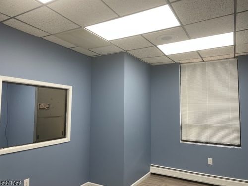 702 N Broad St, Elizabeth, NJ, 07208-2307 | Card Image