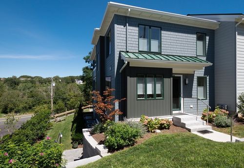 a-41 Cliff Road, Gloucester, MA, 01930 | Card Image