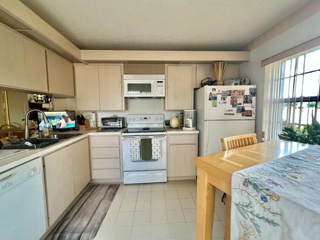 3802 Medford Ct, Townhouse with 2 bedrooms, 3 bathrooms and null parking in Boynton Beach FL | Image 44