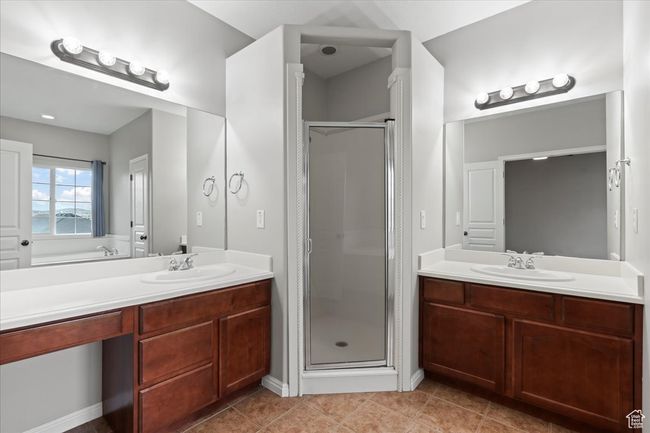 Primary Bathroom | Image 20