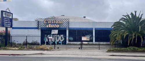 294 Hegenberger Rd, Oakland, CA, 94621-1436 | Card Image