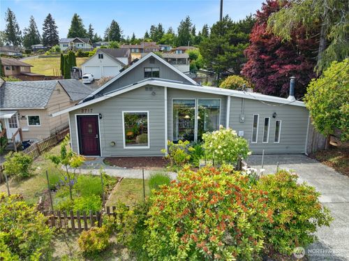 2717 Bench Dr, Aberdeen, WA, 98520-1503 | Card Image