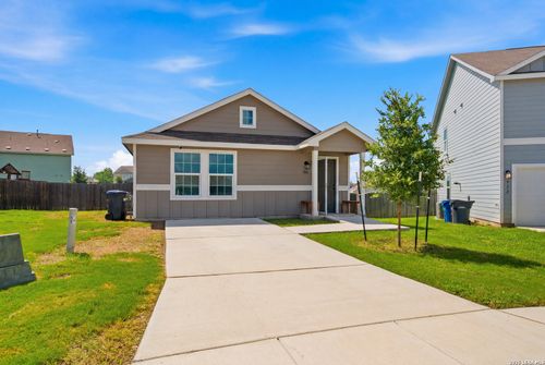 926 Manero Pass, San Antonio, TX, 78221-4136 | Card Image