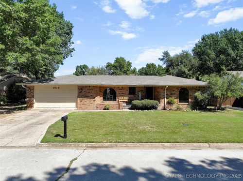 1515 Olive St, Ardmore, OK, 73401-3709 | Card Image