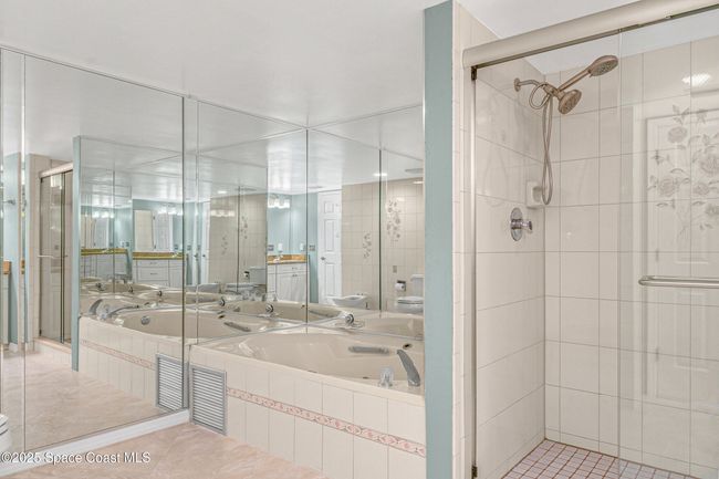 A701 - 5635 Highway A1a, Condo with 3 bedrooms, 3 bathrooms and null parking in Melbourne Beach FL | Image 36