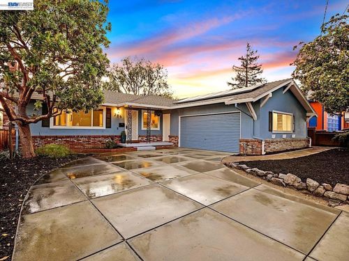 359 Michell St, Livermore, CA, 94551-2217 | Card Image