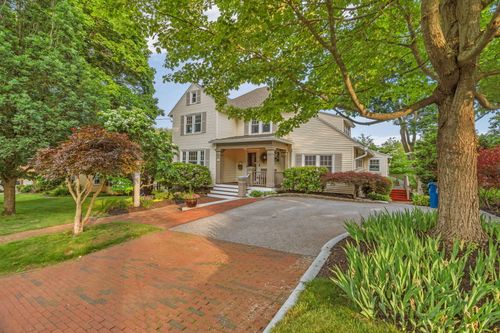 142 Longfellow St, Portland, ME, 04103-4027 | Card Image