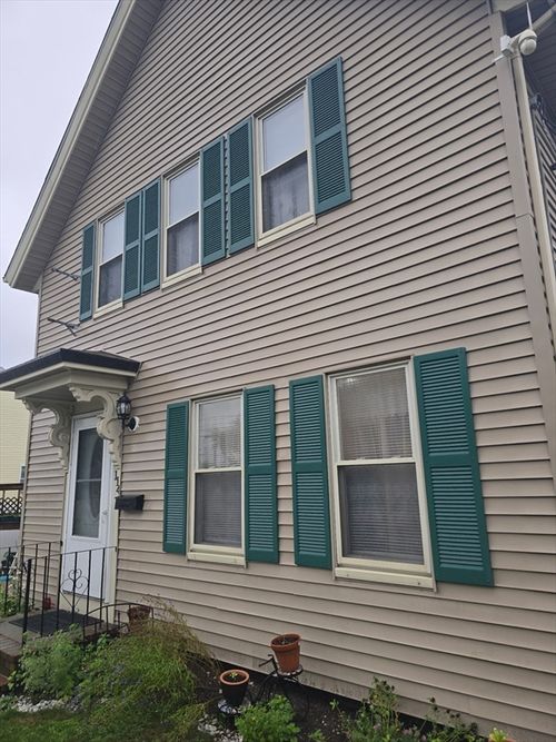 114 Oak St, Taunton, MA, 02780-4056 | Card Image