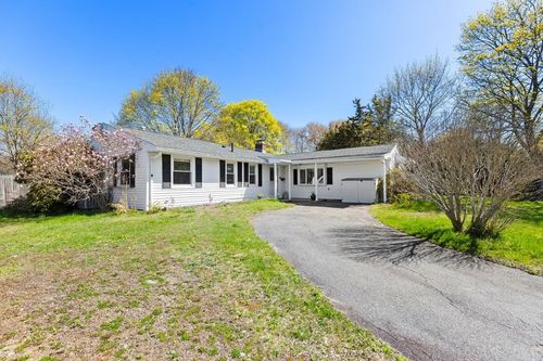 52 Coolidge Rd, Danvers, MA, 01923-2357 | Card Image