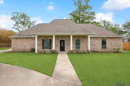 16025 Parkside Ct, Baton Rouge, LA, 70817-3169 | Card Image