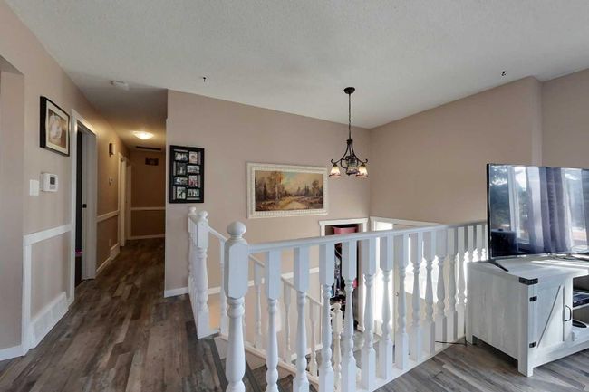 1040 6 St Se, Home with 5 bedrooms, 2 bathrooms and 6 parking in Slave Lake AB | Image 4