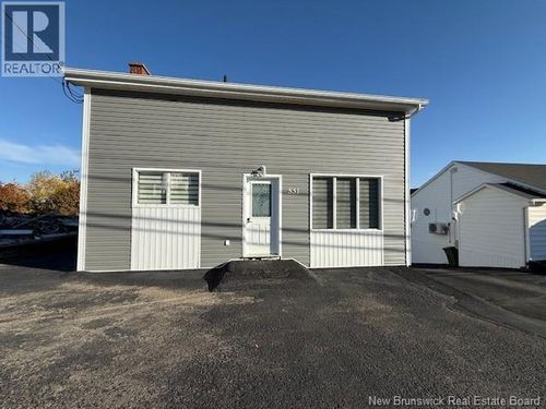 531 Victoria St, Dalhousie, NB, E8C2V5 | Card Image