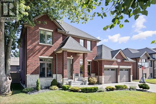 225 Elsworth Ave, LaSalle, ON, N9J0C6 | Card Image